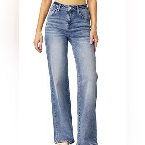 Risen Wide Leg Jeans NWT